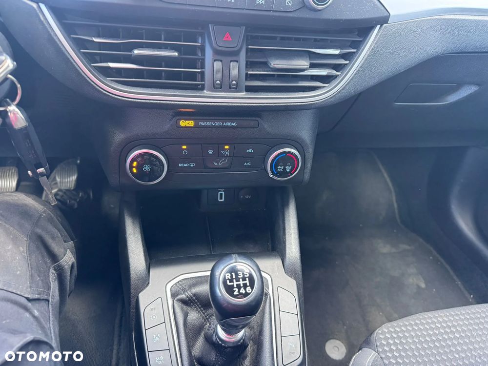 Ford Focus 1.5 EcoBlue STart-Stopp-System TITANIUM - 3