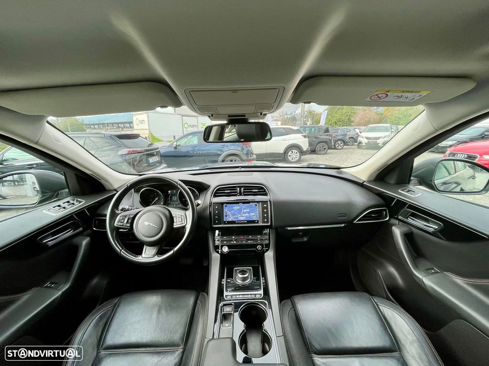 Jaguar F-Pace 2.0 i4D Prestige AWD Aut. - 16