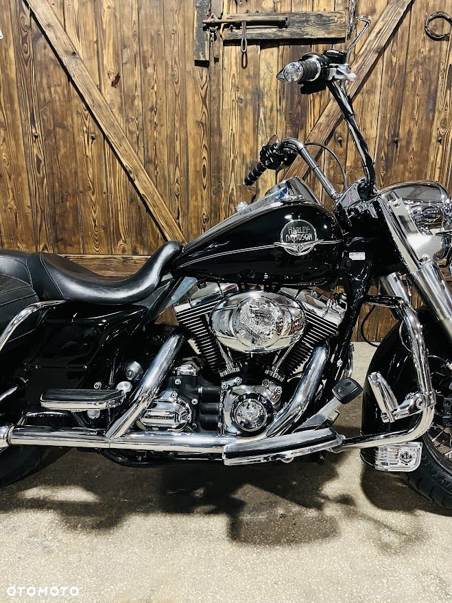 Harley-Davidson Touring Road King - 12