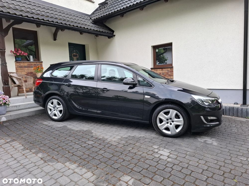 Opel Astra 1.4 Turbo Exklusiv - 27