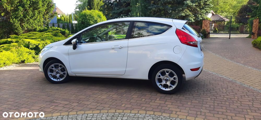 Ford Fiesta - 11