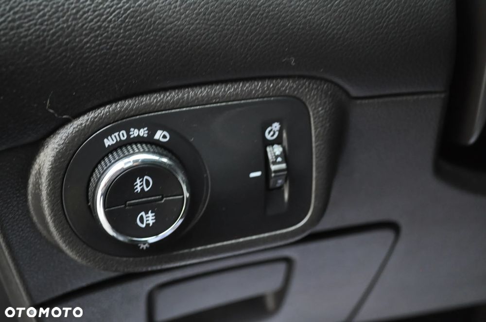 Opel Zafira - 24
