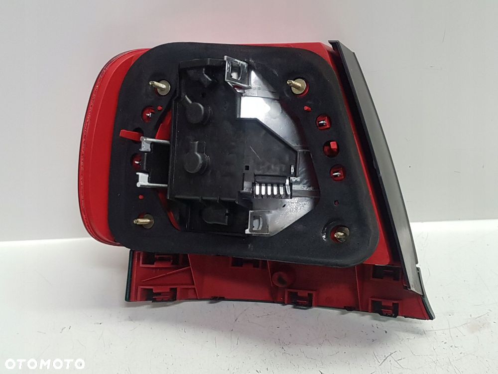 AUDI A4 B5 SEDAN LAMPA PRAWA TYŁ TYLNA EUROPA - 9