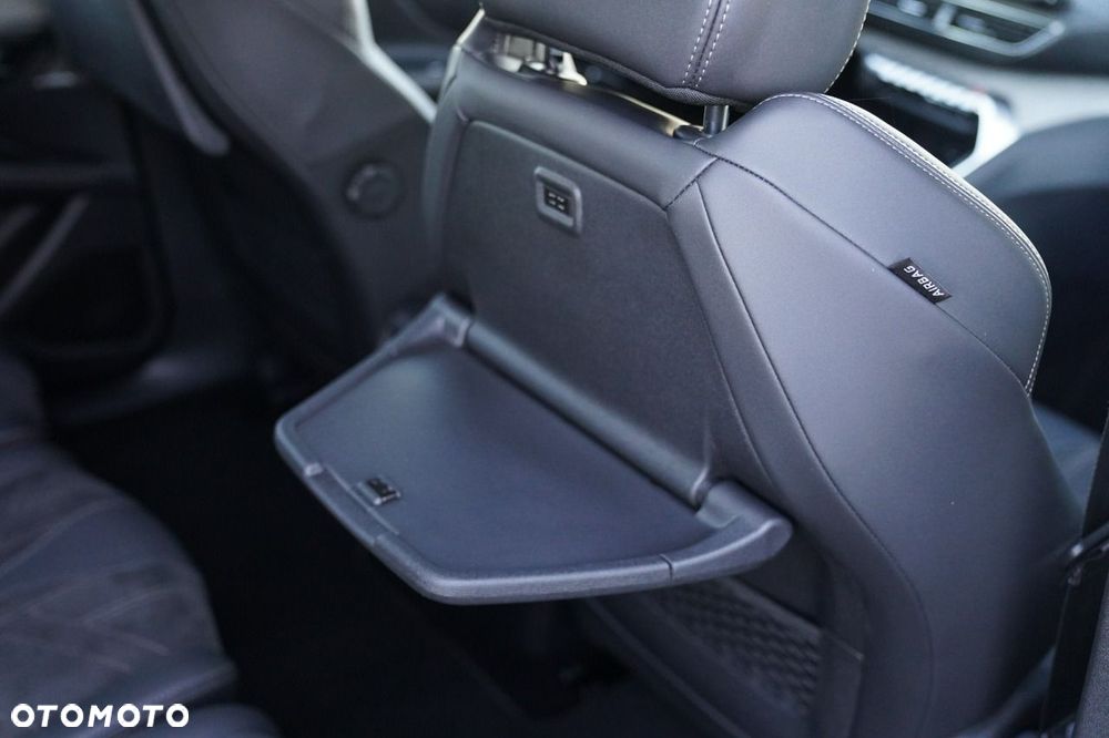 Peugeot 5008 - 30
