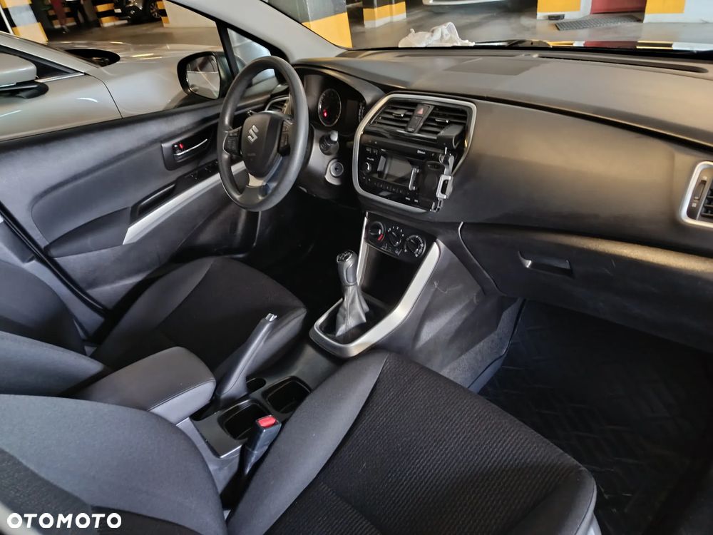 Suzuki SX4 S-Cross - 11