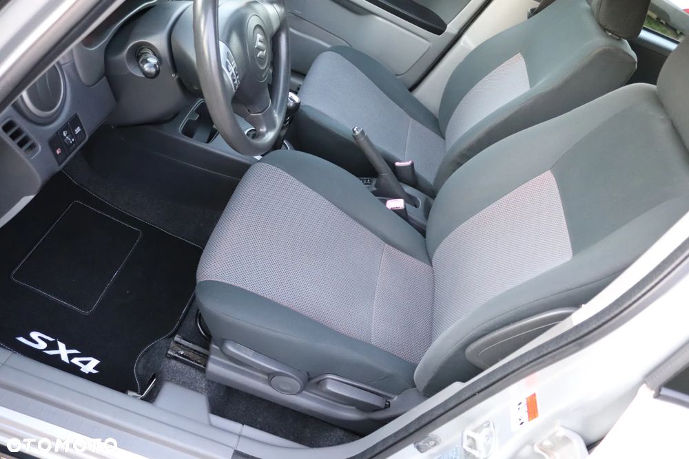 Suzuki SX4 1.6 VVT 4x4 Comfort - 33