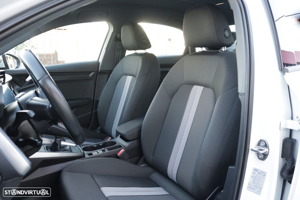 Audi A3 Limousine 30 TFSI Advanced - 19