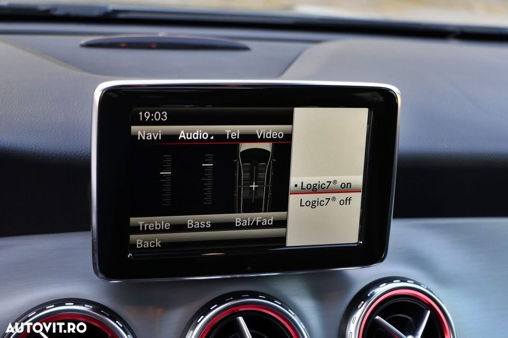 Mercedes-Benz GLA 220 CDI 4MATIC 7G-DCT AMG Line - 26
