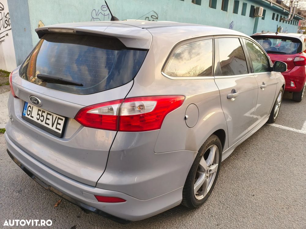 Ford Focus 2.0 TDCI DPF Powershift Sport - 2