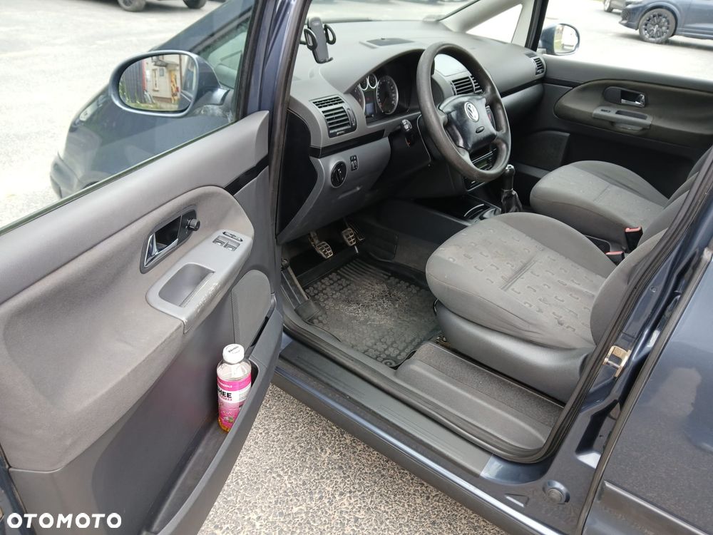 Volkswagen Sharan 1.9 TDI Comfortline - 2