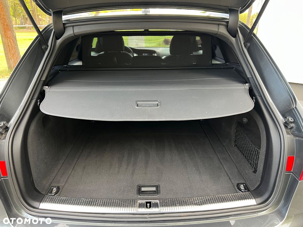 Audi A4 Avant 2.0 TDI DPF multitronic S line Sportpaket - 28