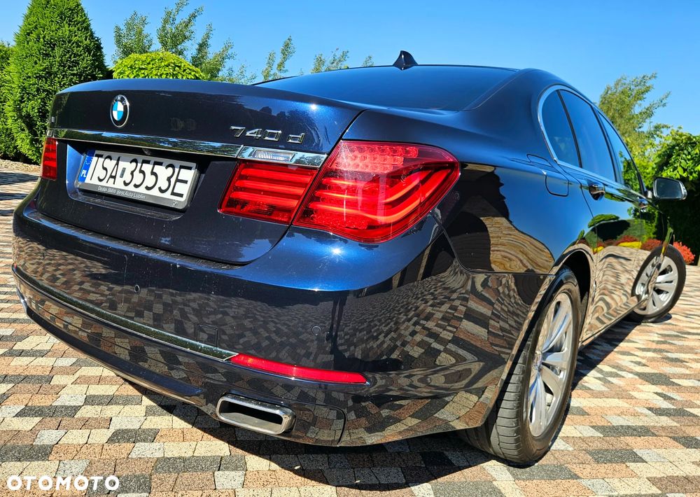 BMW Seria 7 740d - 15