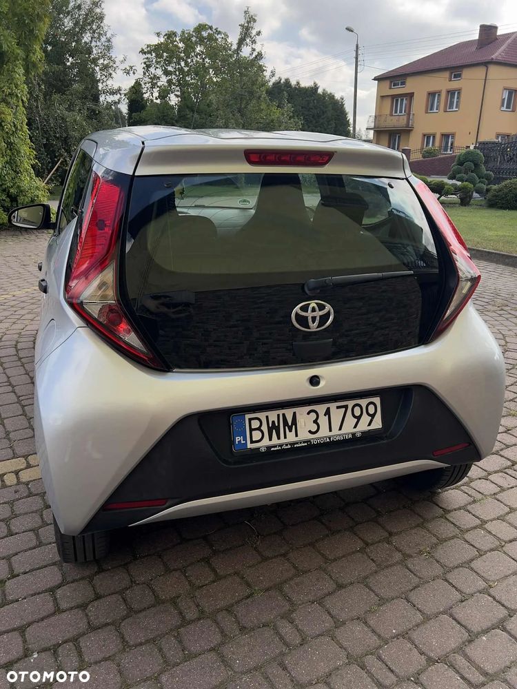 Toyota Aygo x-business - 6