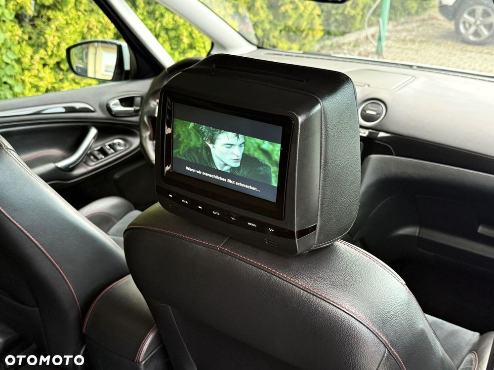 Ford S-Max - 31