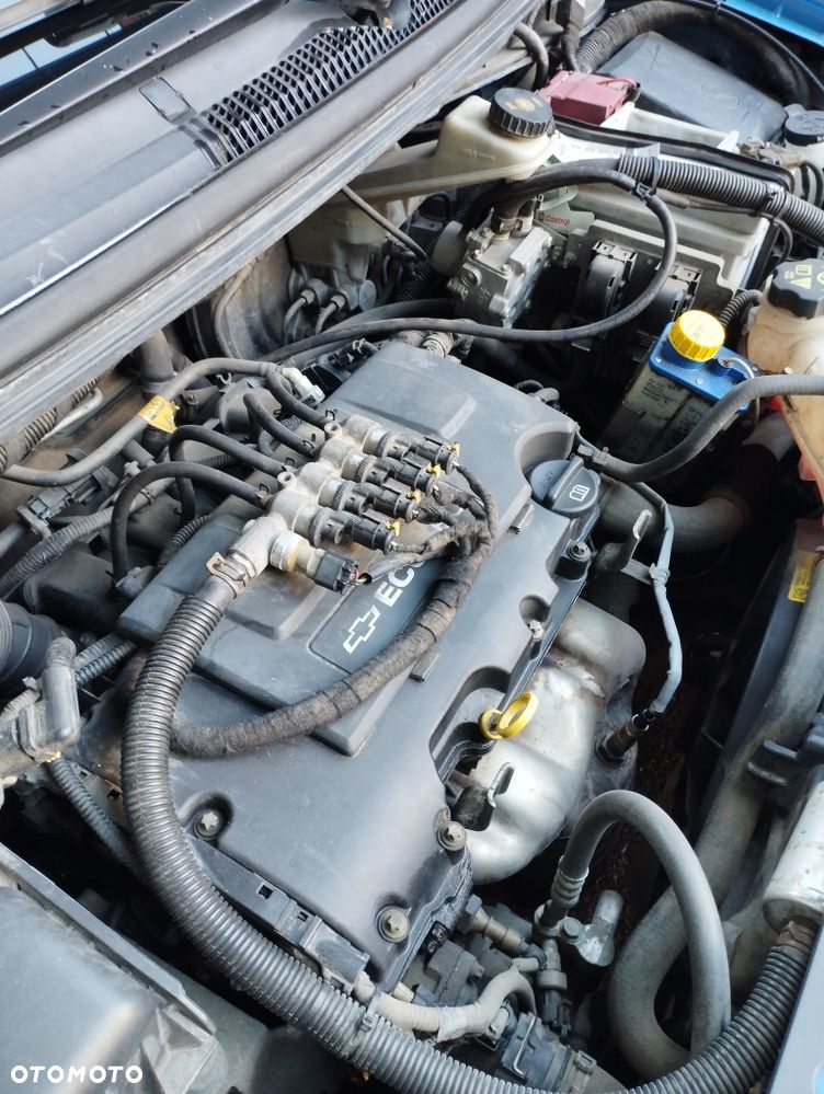 Chevrolet Aveo - 8