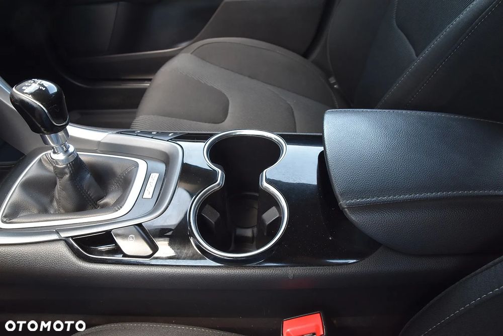 Ford Mondeo 2.0 TDCi STart-Stopp Titanium - 36