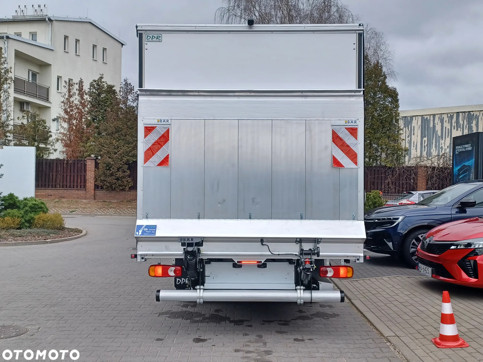 Renault Master skrzynia z windą - 5