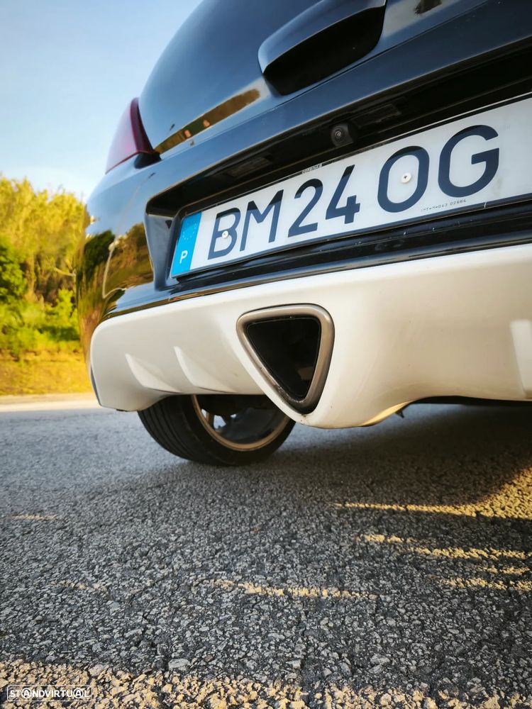 Opel Corsa 1.6 Turbo OPC - 3