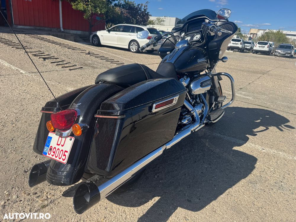 Harley-Davidson CVO Road Glide Limited - 7
