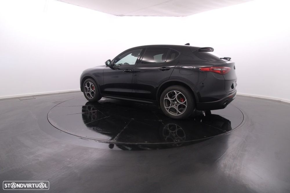 Alfa Romeo Stelvio 2.2 D Sprint AT8 - 4