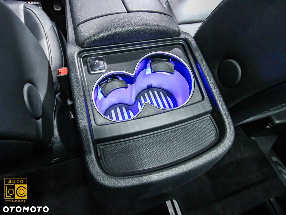 Mercedes-Benz Klasa V 300 d lang 4Matic 9G-TRONIC Exclusive Edition - 39