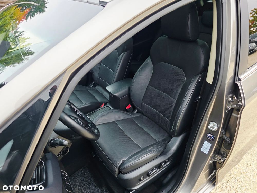 Kia Carens 1.7 CRDi XL 7os DCT - 21