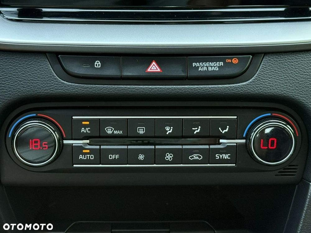 Kia Ceed - 24