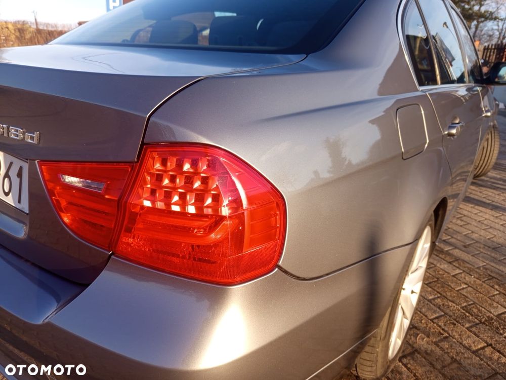 BMW Seria 3 318d - 3