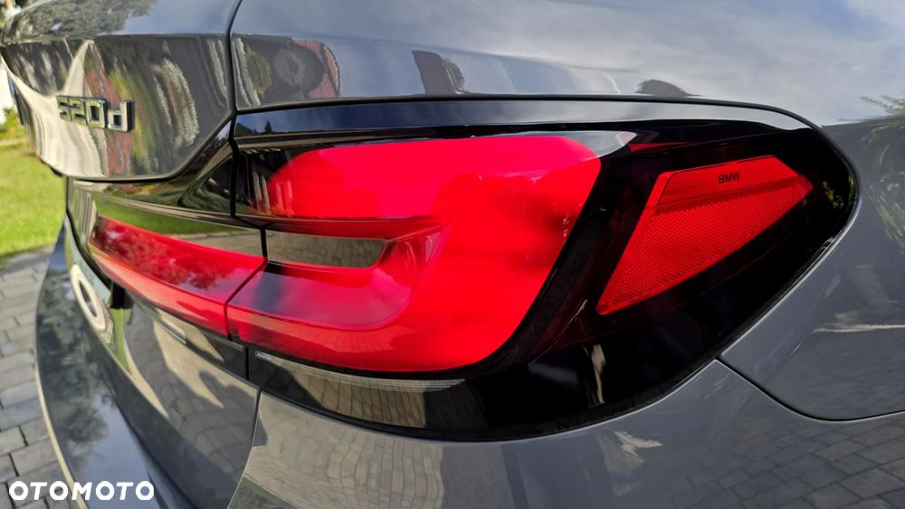 BMW Seria 5 520d Luxury Line sport - 16