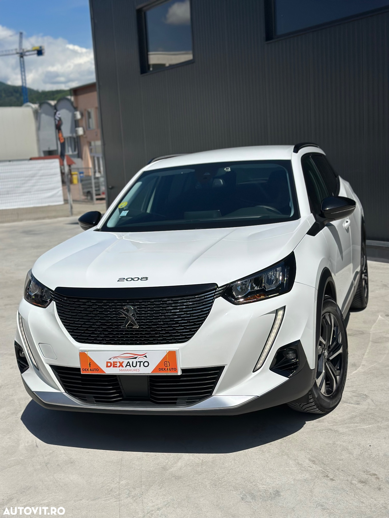 Peugeot 2008 1.5 BlueHDI 130 S&S EAT8 Allure - 25