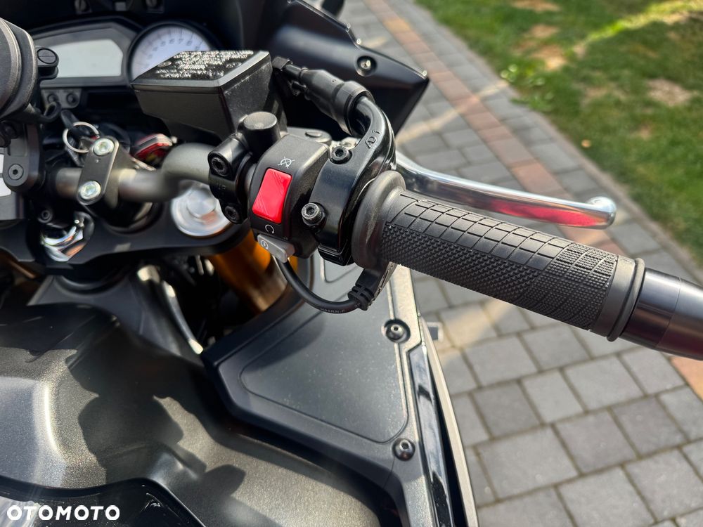 Yamaha FZ8 - 16