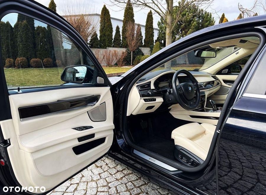 BMW Seria 7 750d xDrive - 16