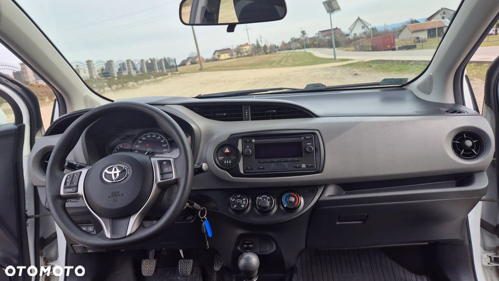 Toyota Yaris 1.5 Active - 16