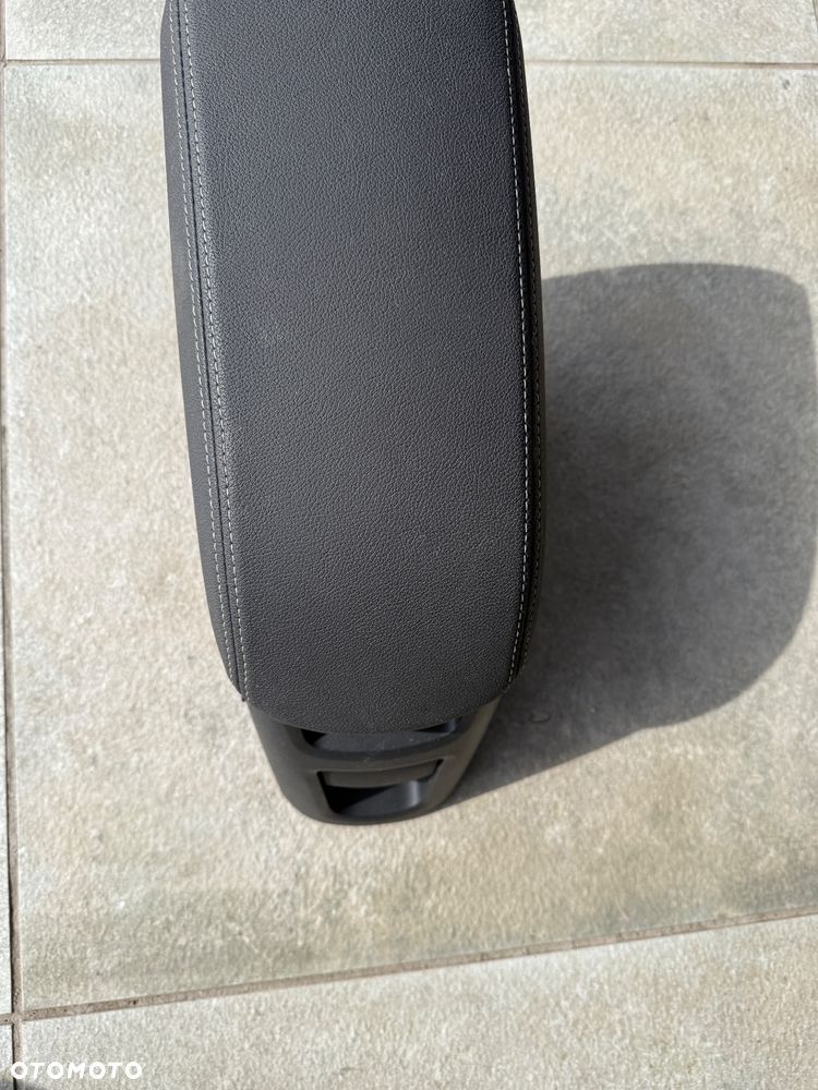 Podłokietnik Opel Meriva B Lift - 1