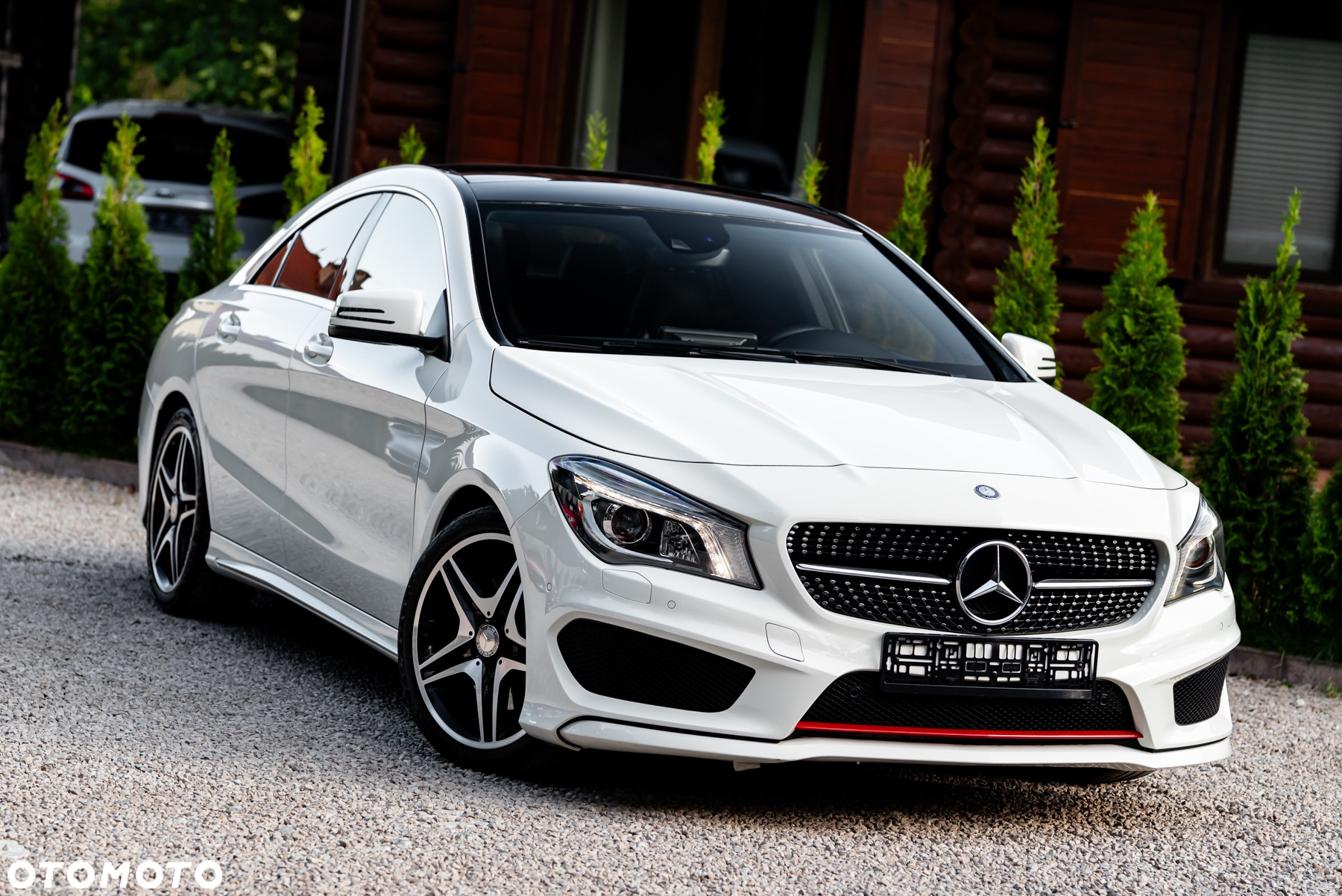 Mercedes-Benz CLA 250 7G-DCT AMG Line - 4