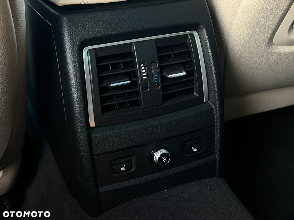 BMW Seria 3 - 25