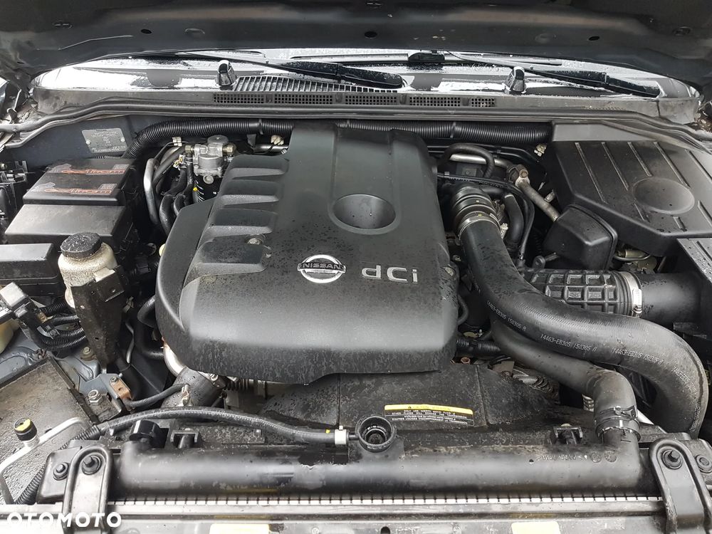 Nissan Pathfinder 2.5 DCi Sport / SE - 11