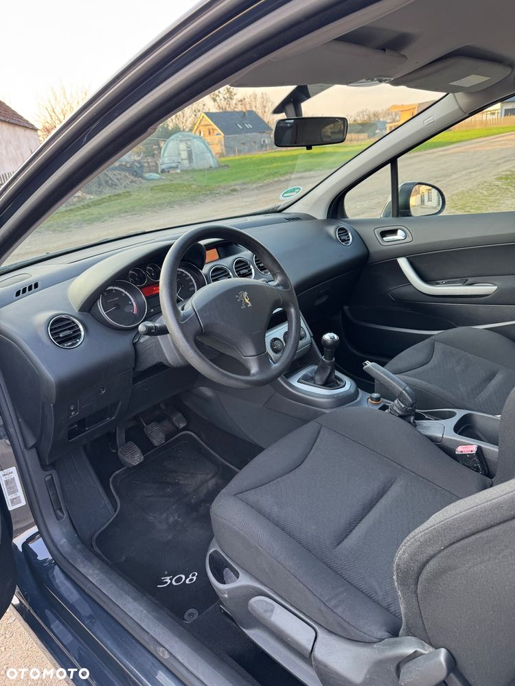 Peugeot 308 95 VTi Tendance - 13