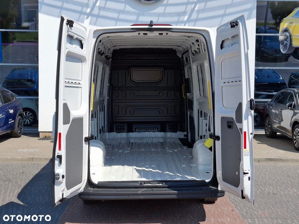 Volkswagen Crafter - 9