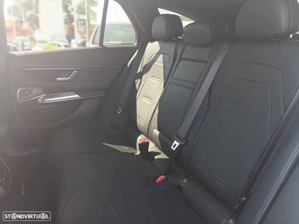 Mercedes-Benz E 53 AMG Hybrid 4Matic+ - 6