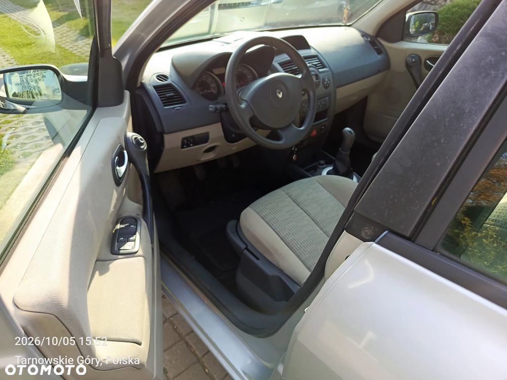 Renault Megane 1.6 16V Confort Authentique - 11