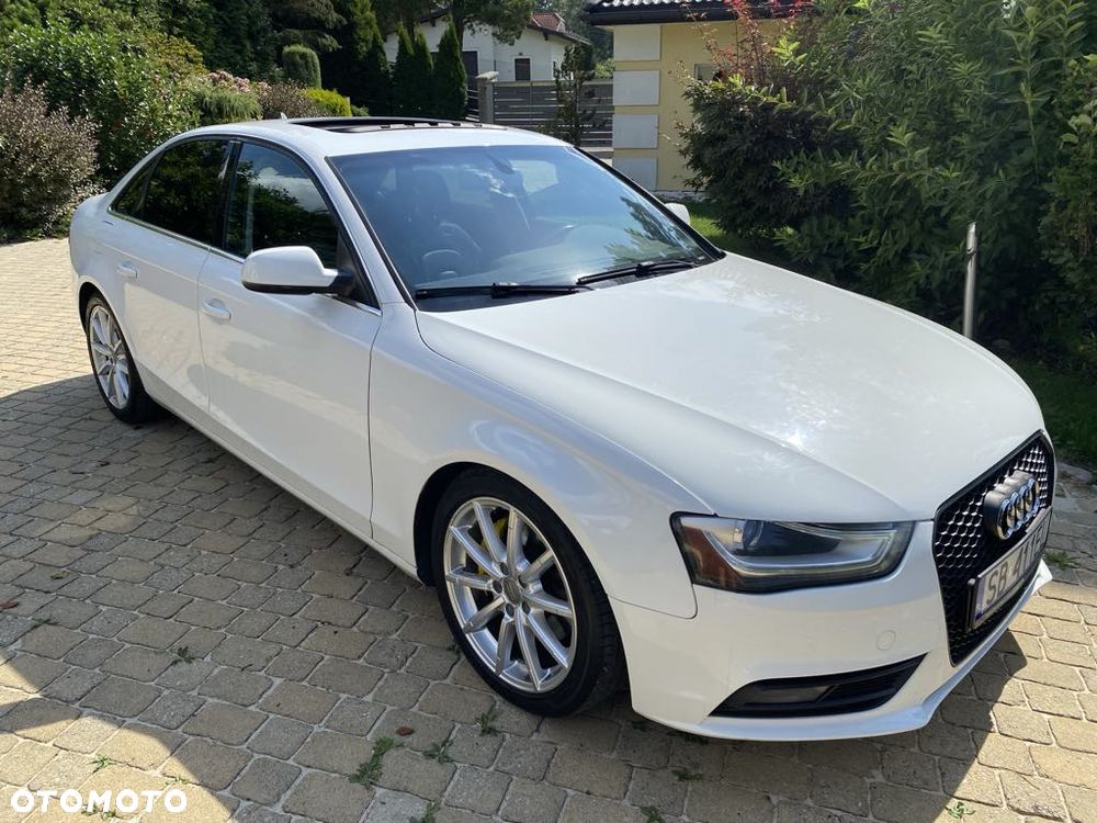 Audi A4 Limousine - 1