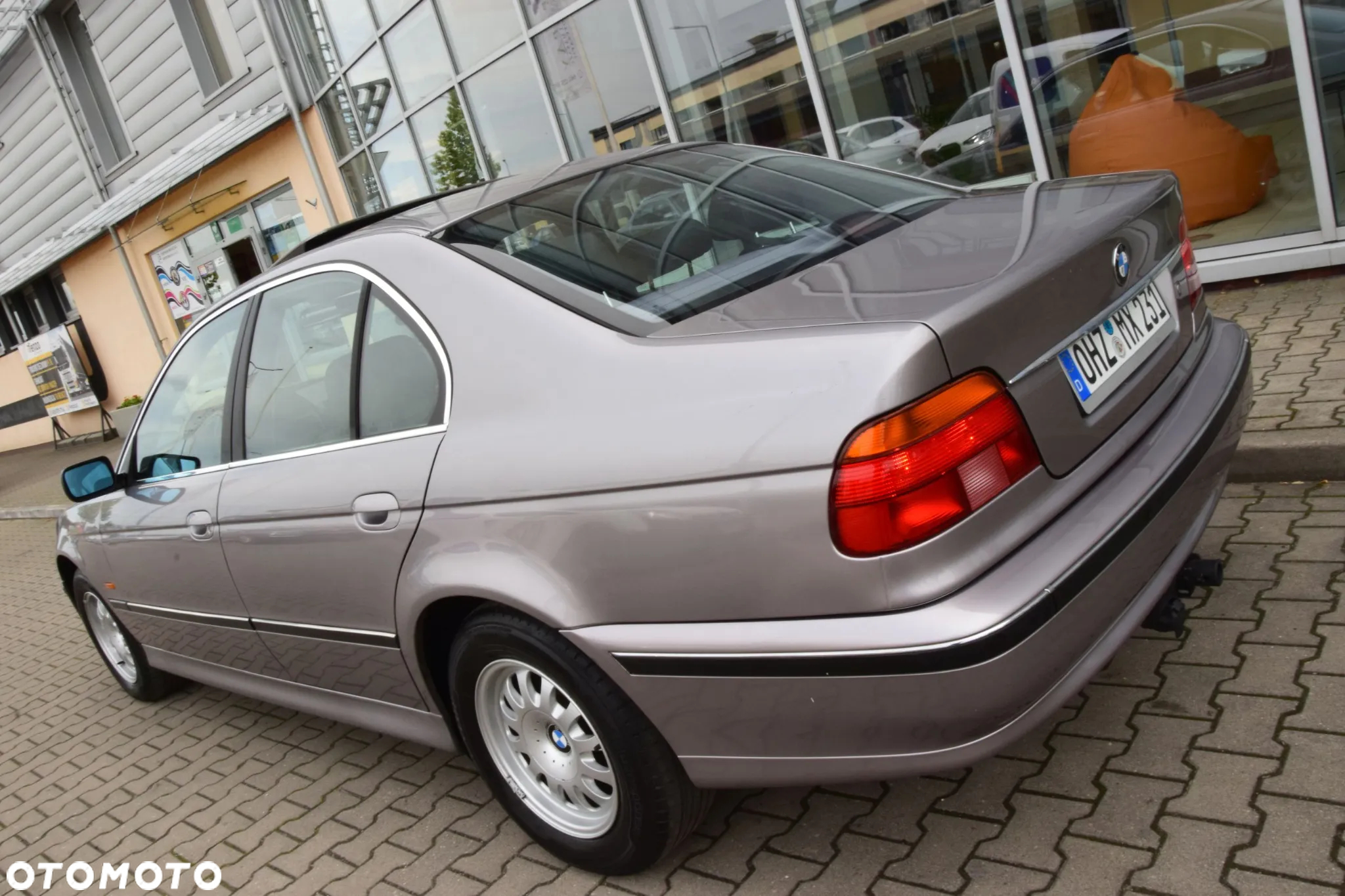 BMW Seria 5 523i - 36