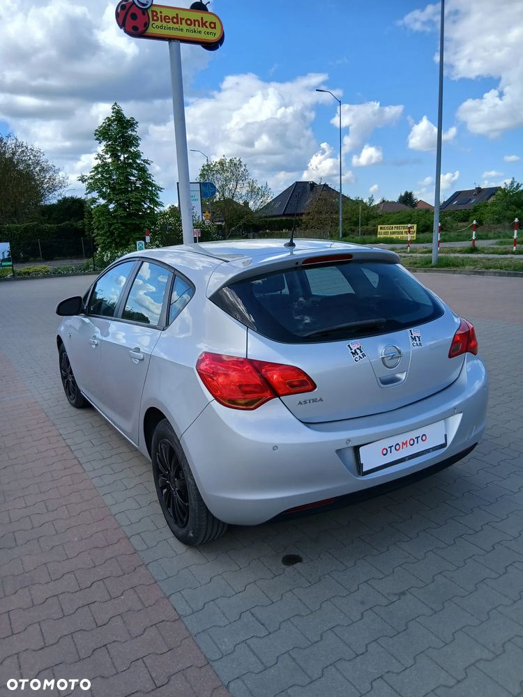 Opel Astra 1.6 Active - 3