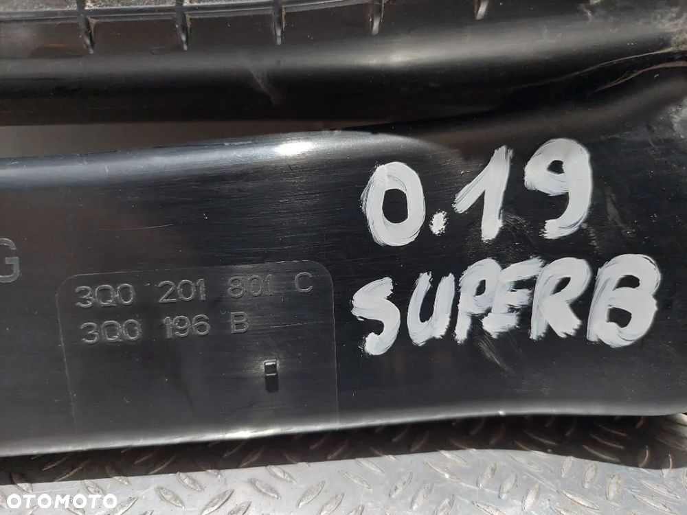 FILTR WĘGLOWY SKODA SUPER B III NR 3Q0201801C - 2