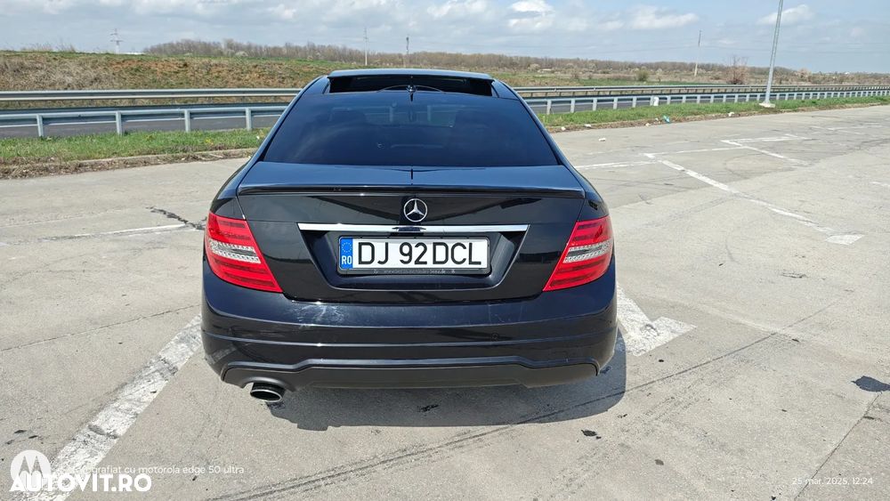 Mercedes-Benz C 250 CGI BlueEFFICIENCY - 3