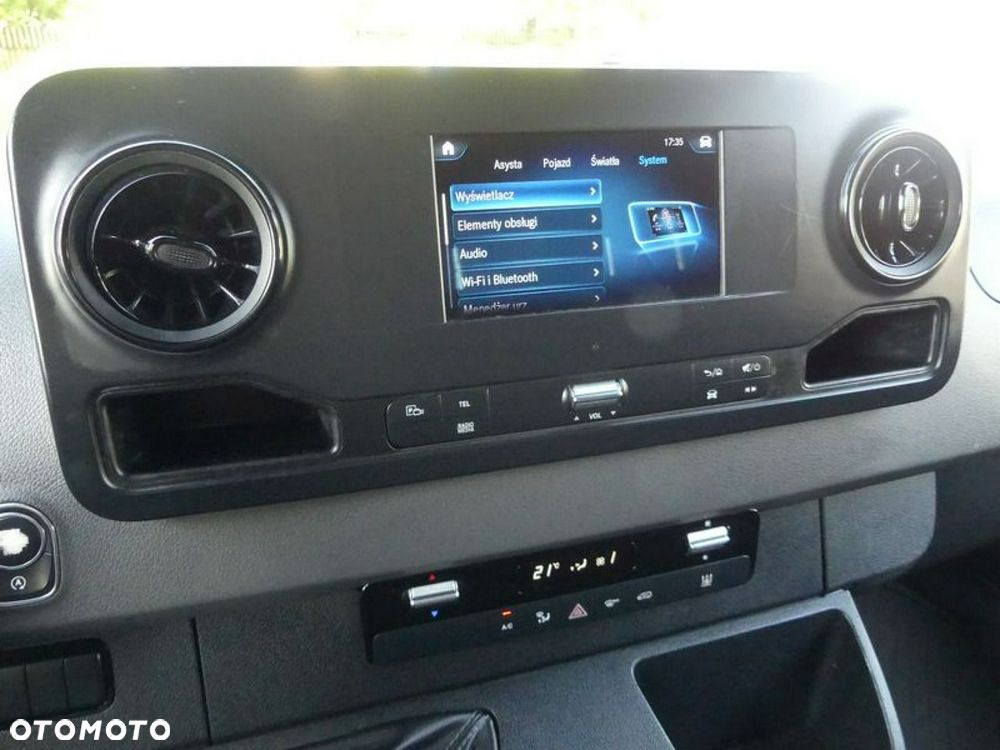 Mercedes-Benz Sprinter - 6