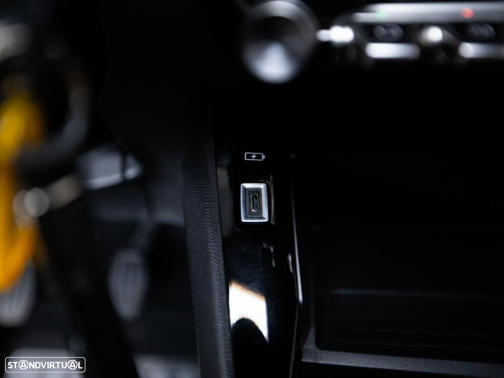 Peugeot 2008 1.2 PureTech Active - 23