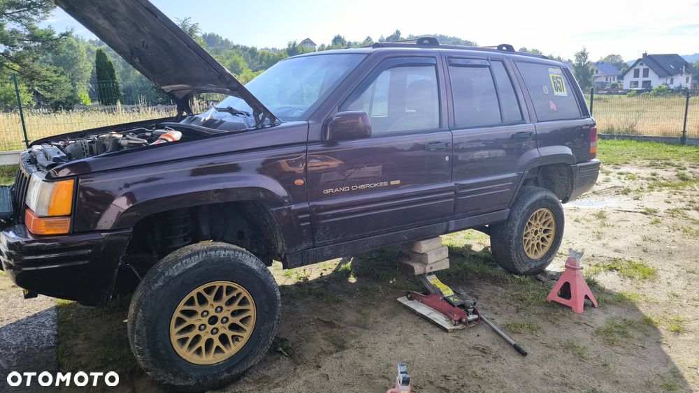 Jeep Grand Cherokee - 8