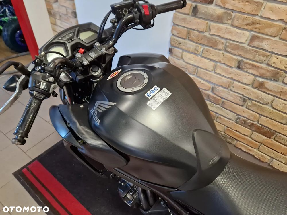 Honda CB - 10